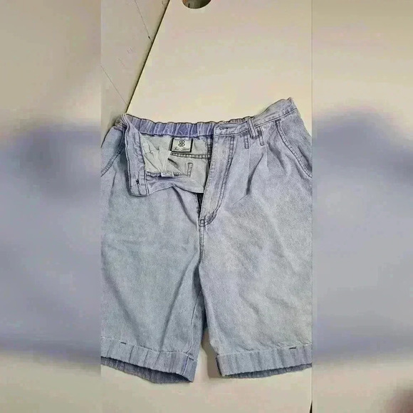 Vintage Bill Blass Cuffed Jean Shorts Size 12 - Picture 1 of 11